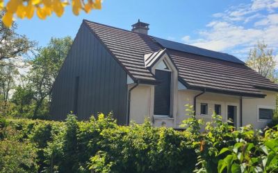Photo de la maison à Aurillac avant la mise en place de l'isolation Uniso par l'équipe d'Ecothermic Cantal