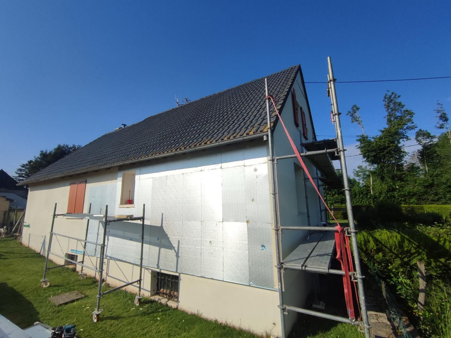 Exemple de réalisations Ecothermic, spécialiste de l'isolation par l'extérieur dans le Cantal