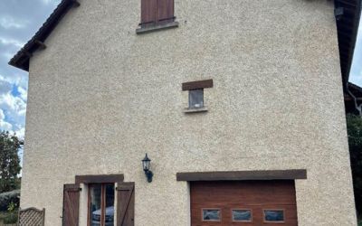 Nouveau chantier d'Ecothermic Aurillac dans le Cantal terminé à CHAMEYRAT (19330) pose de panneaux d'isolation par l'extérieur Uniso.