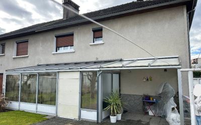 Merci Mme G à Aurillac (15000) d’avoir fait appel une seconde fois à Ecothermic pour ses travaux d'isolation par l'extérieur. Finition Crépi Couleur Frêne, ouvertures en Platine.