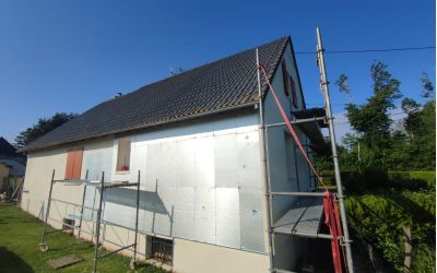 A Saint Eulalie, l'entreprise d'isolation par l'extérieur Ecothermic à réalisation l'isolation d'une habitation.